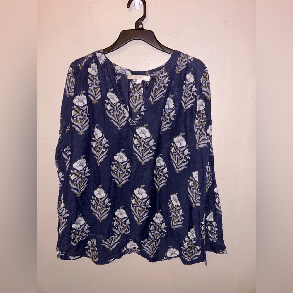 LOFT Blue and White Floral Long Sleeve Popover Blouse Open V-Neck